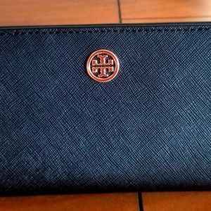 Tory Burch Robinsons Slim Wallet